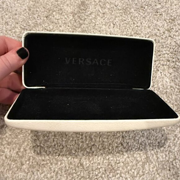 Versace White Leather‎ Eyeglass Case w/ Gold Embossed Spell Out Name Logo - Picture 3 of 6